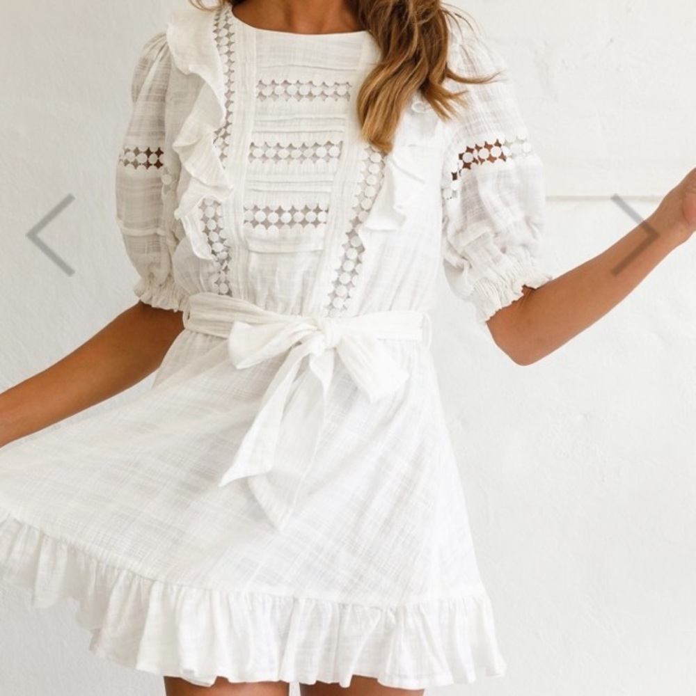 Selfie Leslie white puff sleeve dress